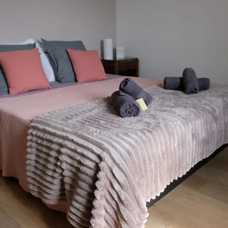 De L'ane Holiday home Lay